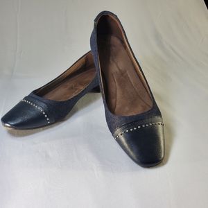 Aerosole's Women's 11 Flats - Make-Way
